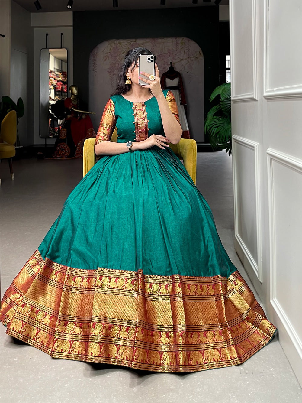 Traditional narayanpet gown to give your function more ethnic vibe