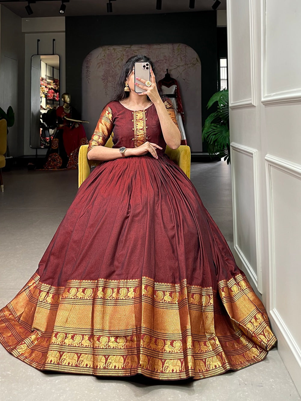 Traditional narayanpet gown to give your function more ethnic vibe