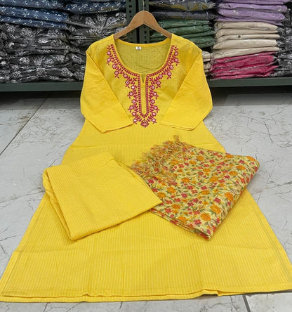 Presenting handwoven kantha suit set!!